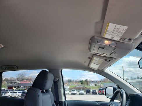 Used 2020 Toyota Tundra SR5 w/ SR5 Convenience Package image 16