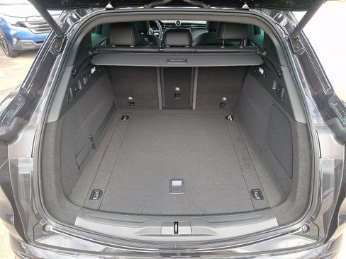 New 2025 Maserati Grecale GT image 19