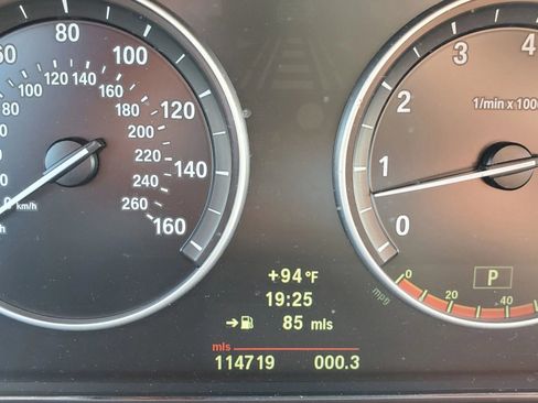 Used 2011 BMW 535i xDrive Sedan image 23