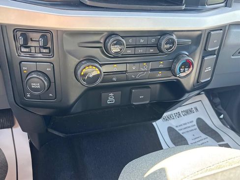 Used 2023 Ford F350 XLT AWD/4WD image 36