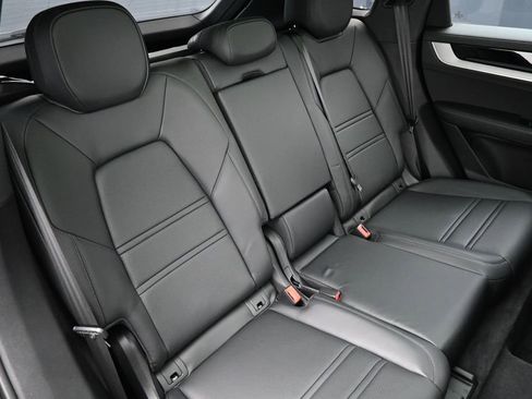 Certified 2026 Porsche Cayenne S AWD/4WD image 28
