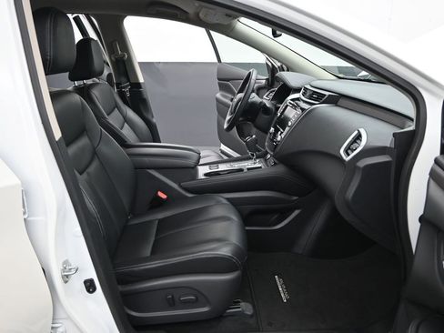 Used 2024 Nissan Murano SV w/ SV Midnight Edition Package image 13