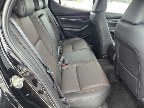 New 2026 MAZDA MAZDA3 Hatchback w/Premium Plus Pkg image 7