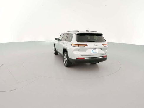 New 2025 Jeep Grand Cherokee L Limited image 9