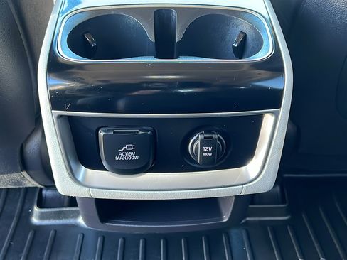 Used 2023 Kia Carnival SX Prestige FWD image 14