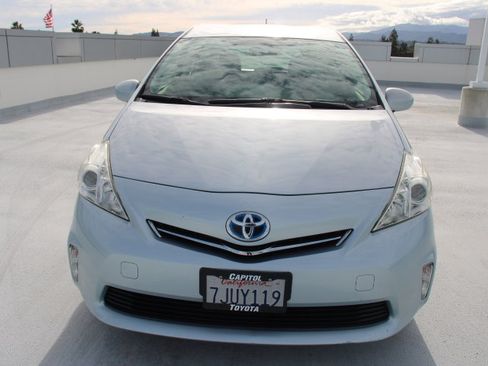 Used 2012 Toyota Prius V Three image 7