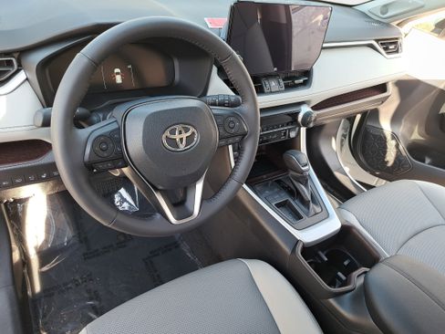 Used 2024 Toyota RAV4 Limited w/ Advanced Technology Package image 17
