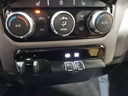 Used 2022 RAM 2500 Big Horn w/ Level A Equipment Group image 28