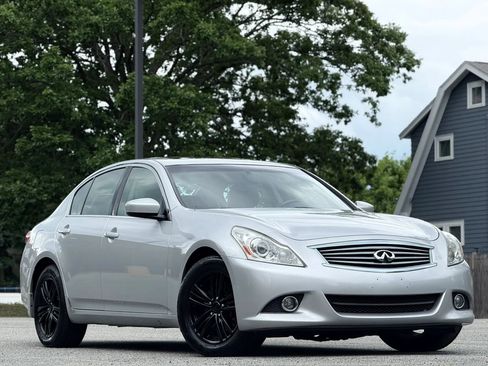 Used 2013 INFINITI G37 x Sedan w/ Premium Pkg AWD/4WD image 1