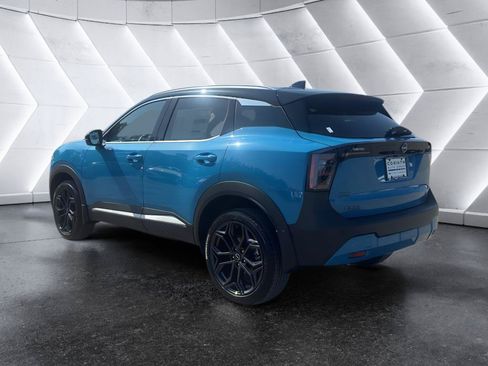 New 2026 Nissan Kicks SR FWD image 6