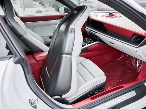 Used 2024 Porsche 911 Turbo S image 43