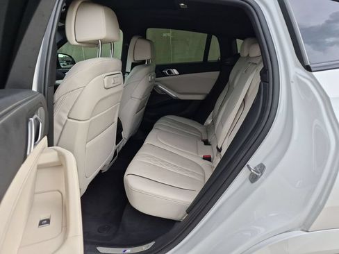 Used 2024 BMW X6 xDrive40i w/ Premium Package AWD/4WD image 10