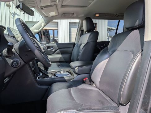 Used 2024 INFINITI QX80 Luxe image 14