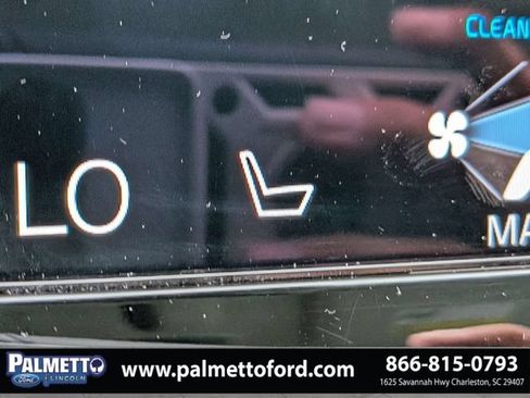 Used 2020 Volvo XC90 T5 Momentum FWD image 24