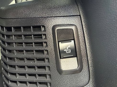 Used 2024 Toyota Sequoia Platinum AWD/4WD image 43