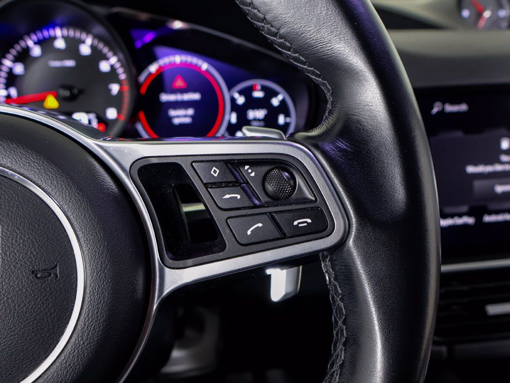 Certified 2022 Porsche Cayenne AWD/4WD image 21