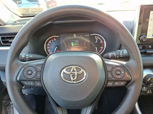 Used 2024 Toyota RAV4 XLE image 19