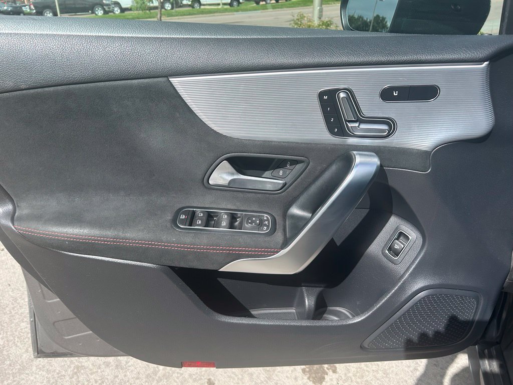Used 2022 Mercedes-Benz A 220 4MATIC image 10