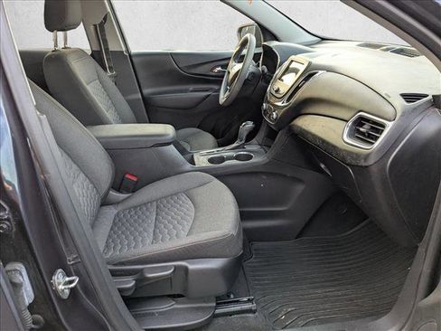 Used 2019 Chevrolet Equinox LT image 12