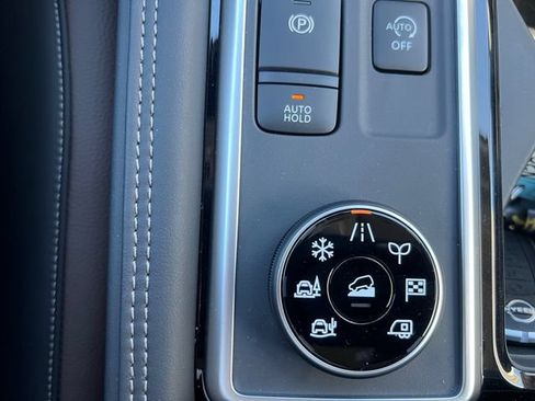 New 2026 Nissan Pathfinder Platinum w/ Cargo Package AWD/4WD image 23