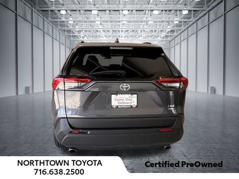 Used 2025 Toyota RAV4 XLE w/ Weather Package AWD/4WD image 27