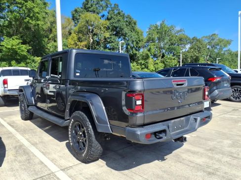 Used 2023 Jeep Gladiator Sport AWD/4WD image 2