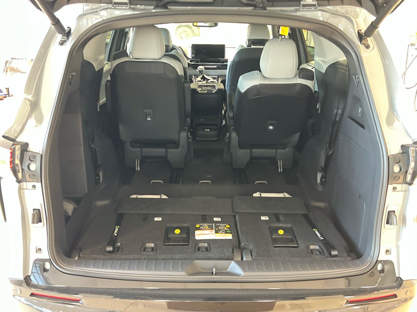 New 2026 Toyota Sienna XSE AWD/4WD image 9