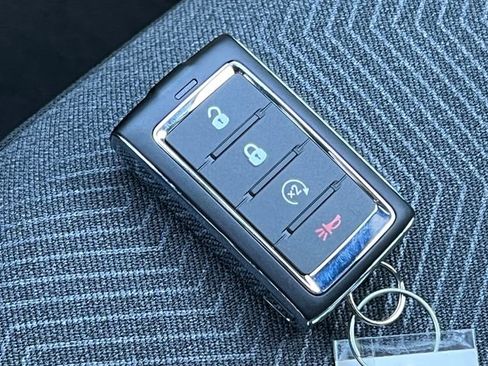 New 2026 Jeep Cherokee Laredo image 28