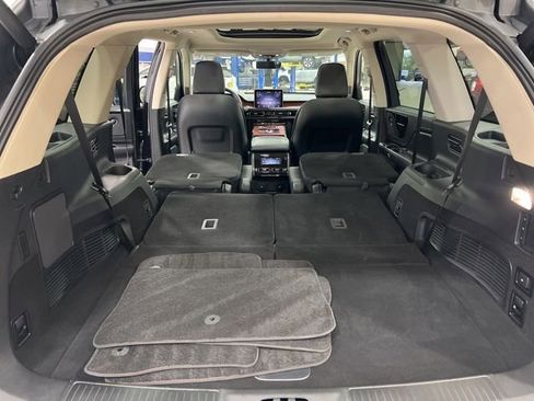 Used 2024 Lincoln Aviator Reserve w/ Equipment Group 201A AWD/4WD image 26