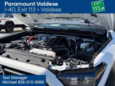 Used 2025 Toyota 4Runner SR5 image 29