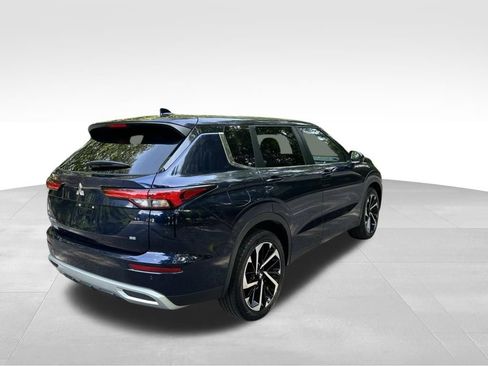 Used 2024 Mitsubishi Outlander SE FWD image 5