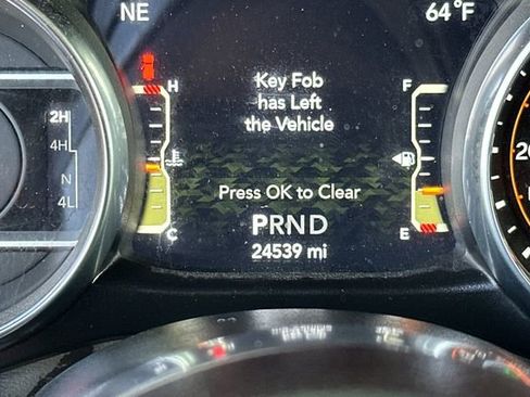 Used 2023 Jeep Wrangler Unlimited Rubicon image 28