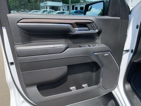 Used 2024 Chevrolet Silverado 1500 RST w/ Redline Edition AWD/4WD image 7