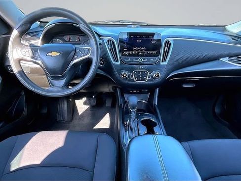 Used 2023 Chevrolet Malibu LT FWD image 7