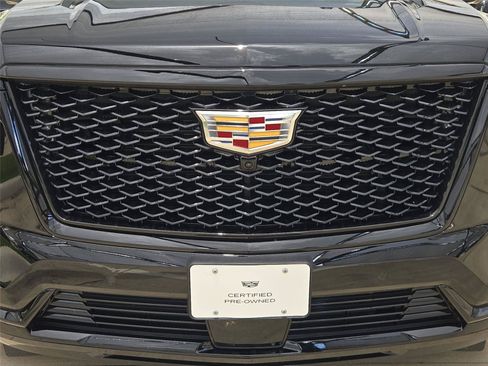 Certified 2025 Cadillac Escalade Sport AWD/4WD image 6