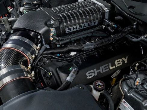 Used 2017 Ford Mustang GT Premium w/ Equipment Group 401A image 39