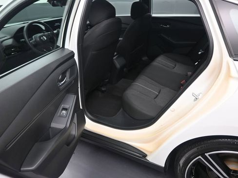 Used 2023 Honda Accord Sport image 11