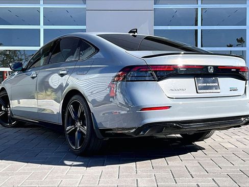 Used 2023 Honda Accord Sport image 12