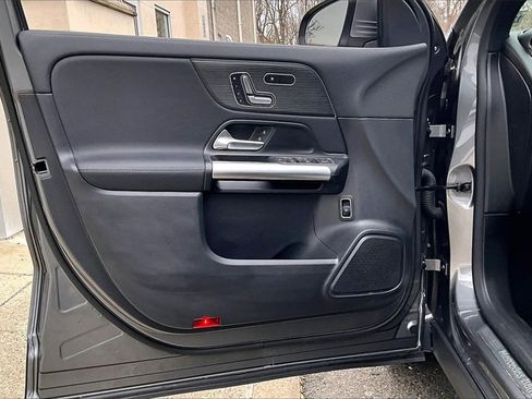 Certified 2023 Mercedes-Benz GLA 250 4MATIC image 18