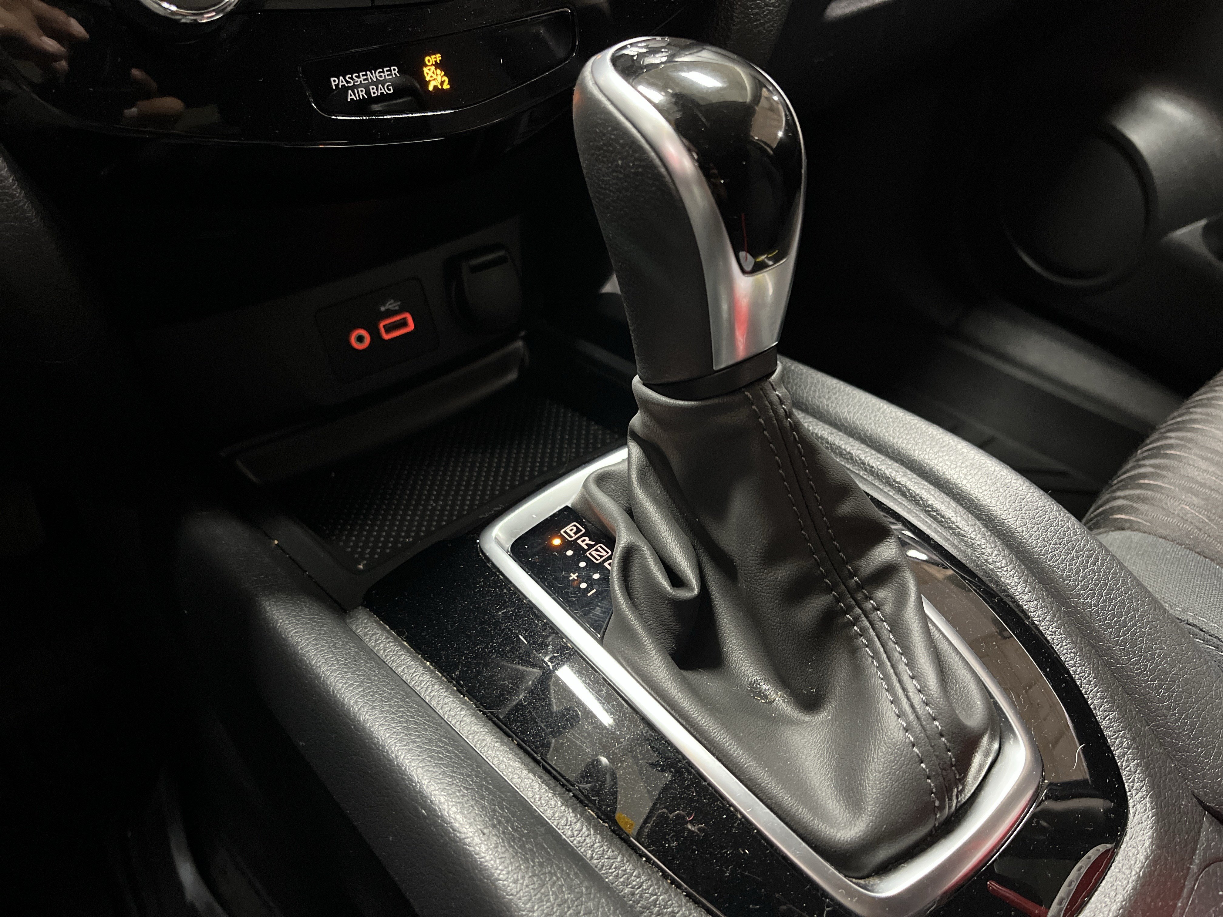 Used 2020 Nissan Rogue SV FWD image 10