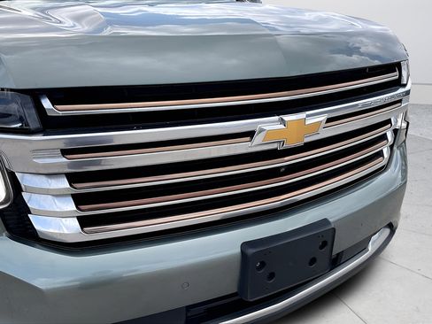 Used 2023 Chevrolet Tahoe High Country w/ Premium Package 2 AWD/4WD image 34