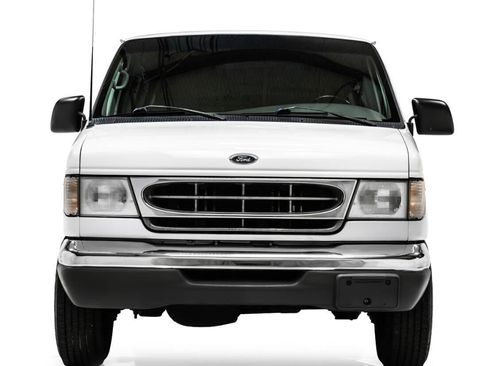 Used 2001 Ford E-350 and Econoline 350 XLT image 7