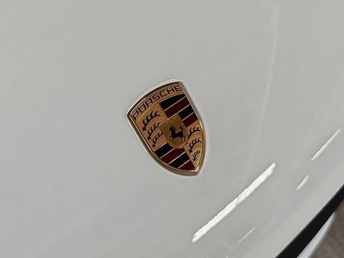 Certified 2024 Porsche Macan GTS AWD/4WD image 33