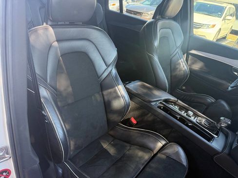 Used 2016 Volvo XC90 T6 R-Design w/ Protection Package Plus image 19