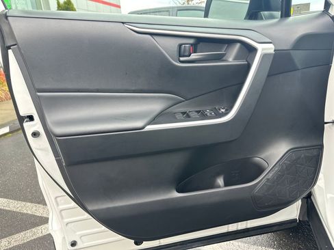 Certified 2025 Toyota RAV4 LE image 11