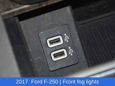 Used 2017 Ford F250 Lariat w/ Chrome Package image 18