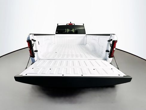 New 2026 RAM 1500 Express AWD/4WD image 15