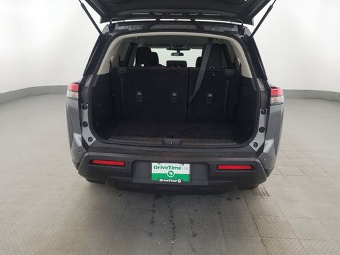 Used 2022 Nissan Pathfinder SV AWD/4WD image 29