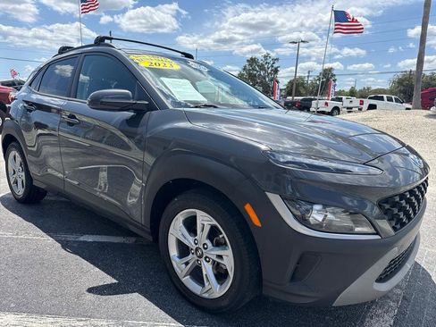 Used 2023 Hyundai Kona SEL FWD image 7