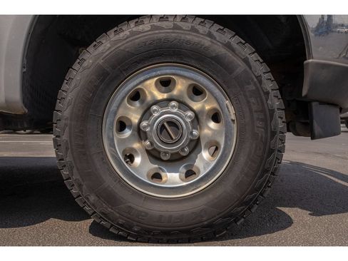 Used 2004 Ford F250 4x4 Crew Cab Super Duty image 6